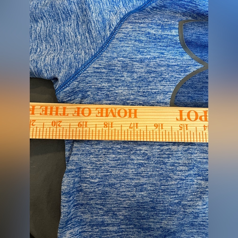 Under Armour Boy’s Blue Hoodie ‘Cold Gear’ Loose Fit, Front Pocket; Size YXL - Picture 10 of 11